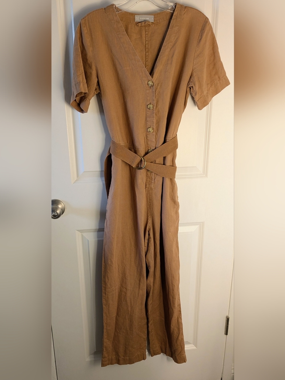 Everlane linen jumpsuit in warm carmel/tan size 0 tailored silhouette